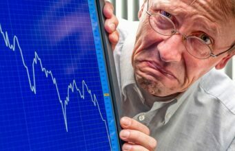 Worried About Market Dips?Heres A Mutual Fund That Helps You To Gain From The Market Lows Worried About Market Dips