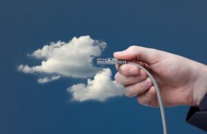 The advantages of using cloud computing services The advantages of using cloud computing services