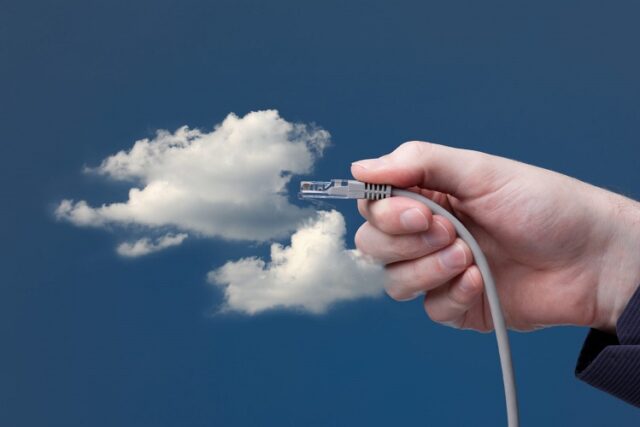 The advantages of using cloud computing services