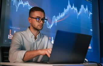 Demat Account and Technology: Apps, Tools, and Resources for Smart Investing Demat Account